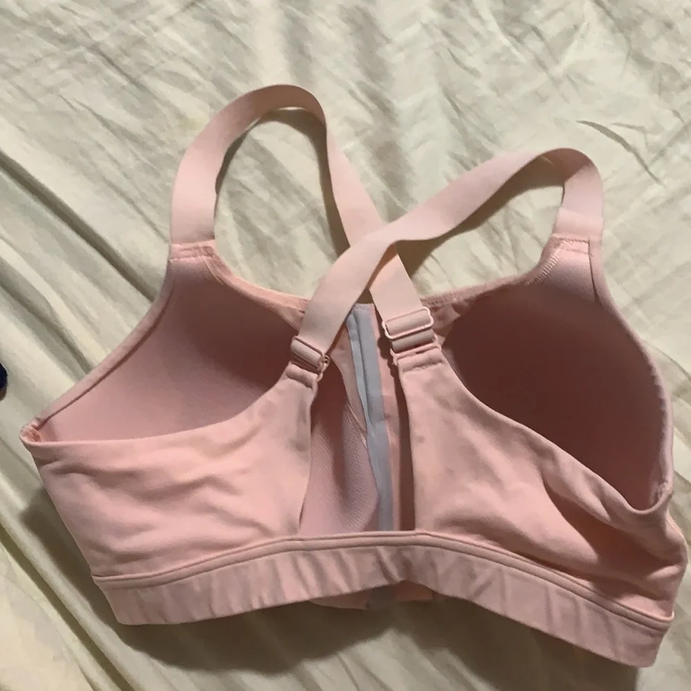 Under armour zip sports bra, 38D - Picture 2 of 4